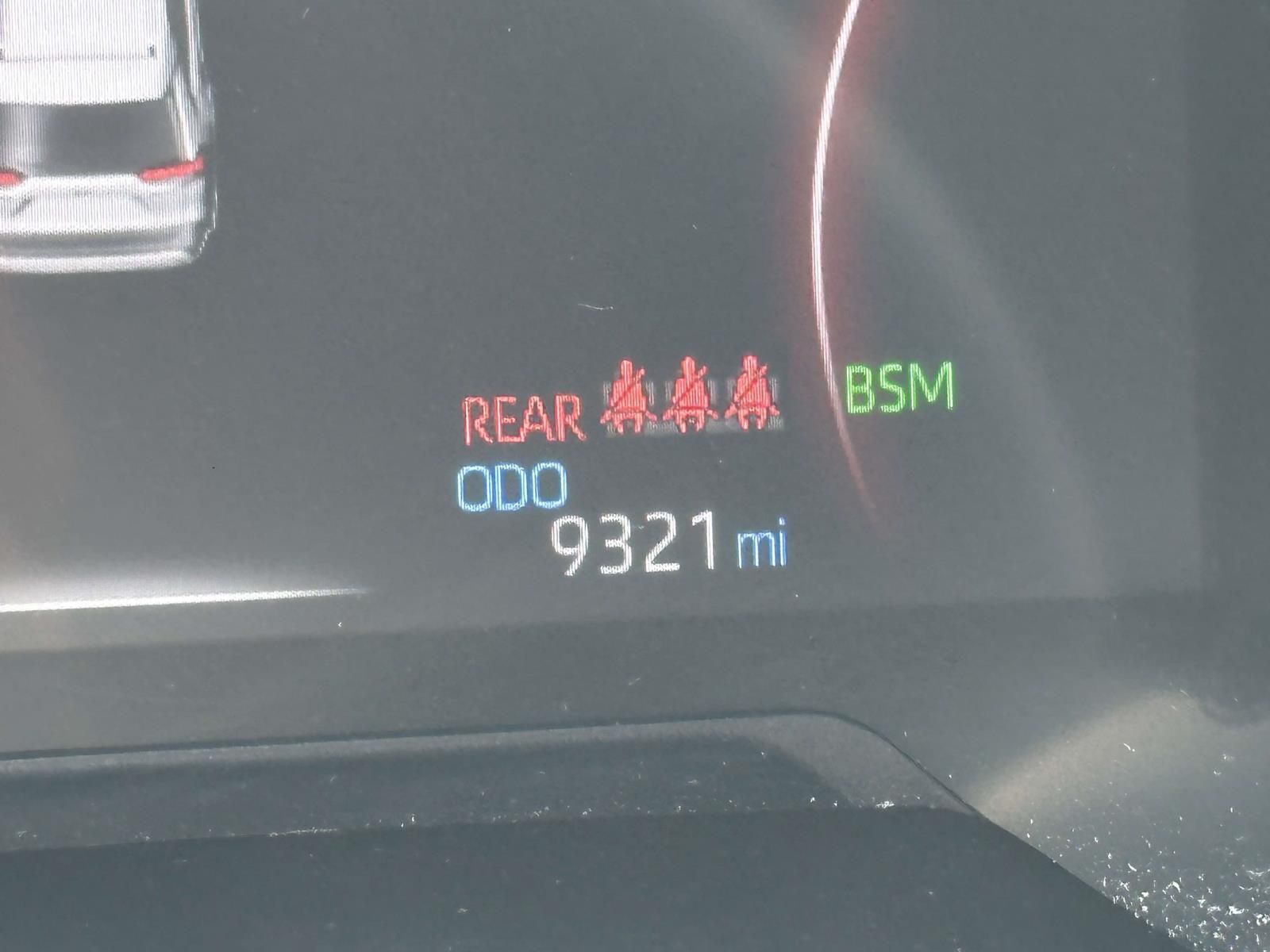 Used 2025 Silver Toyota LE image 31