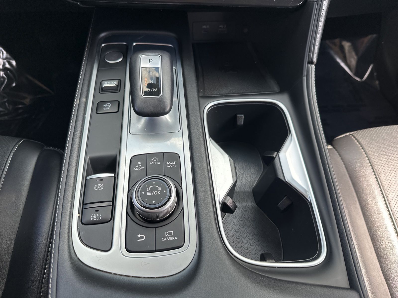 Used 2024 Black INFINITI Sensory image 21