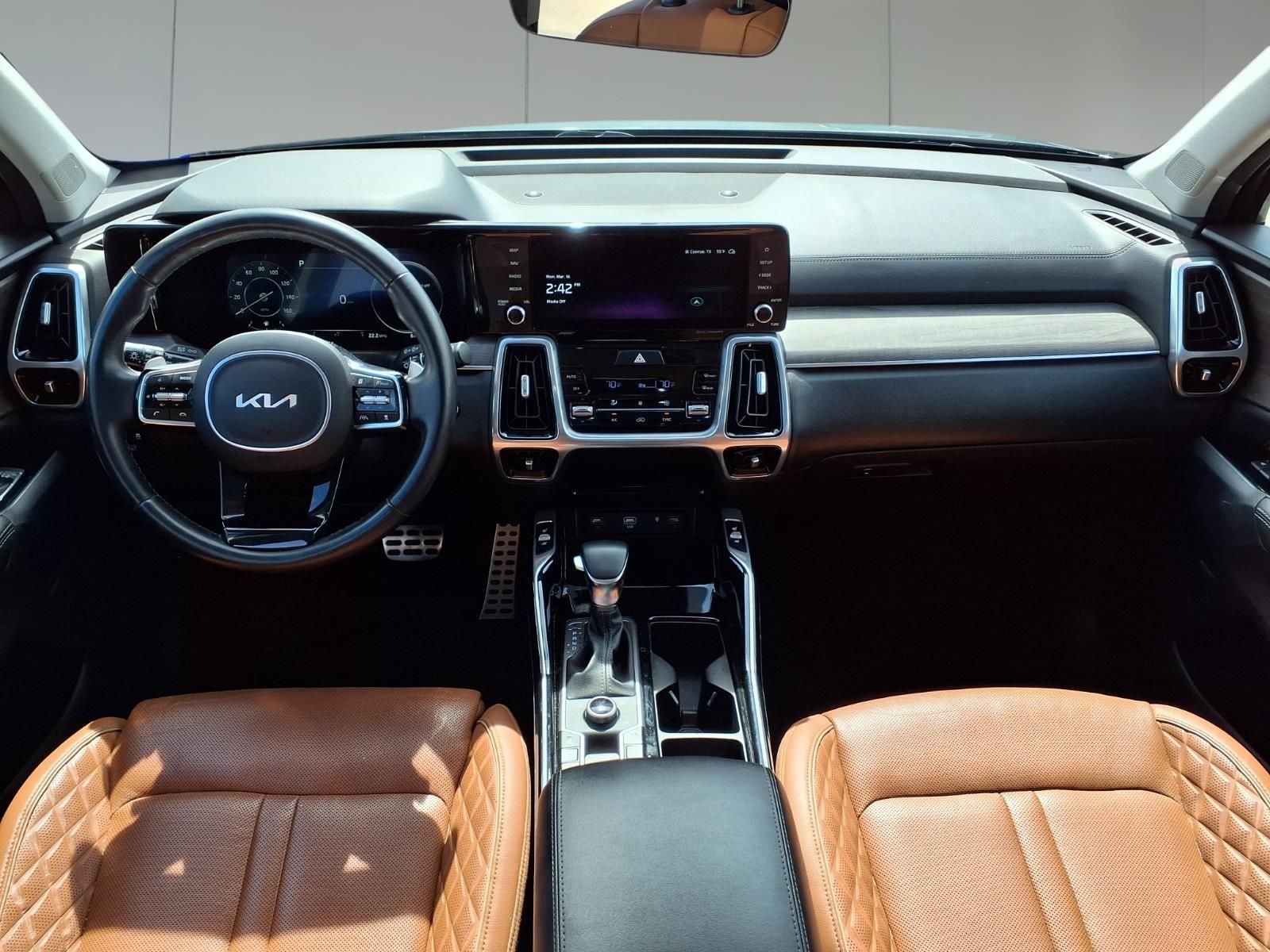 2023 Kia Sorento X-Line SX Prestige Silver at Community Kia