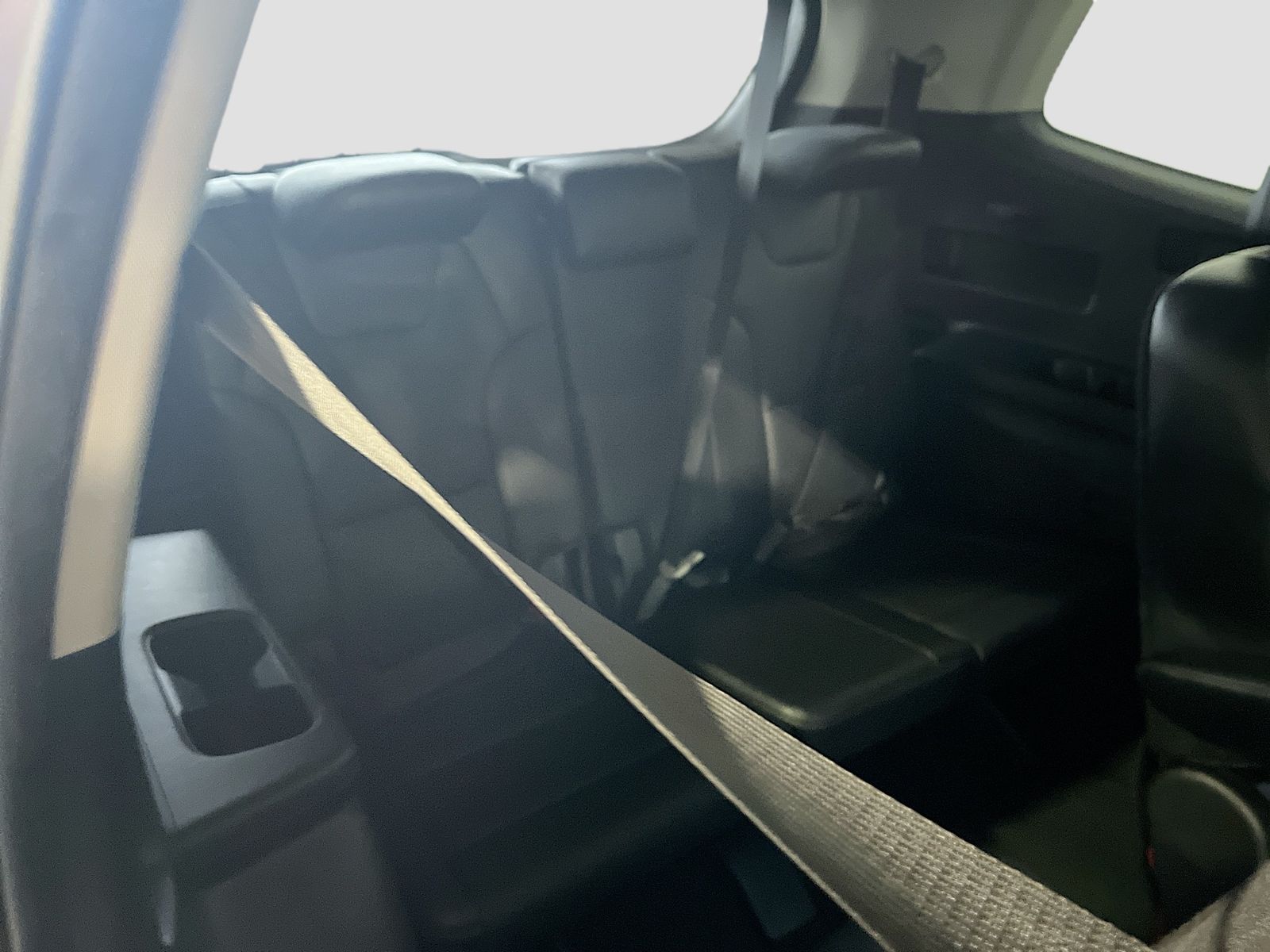 Used 2022 Silver Kia S image 26