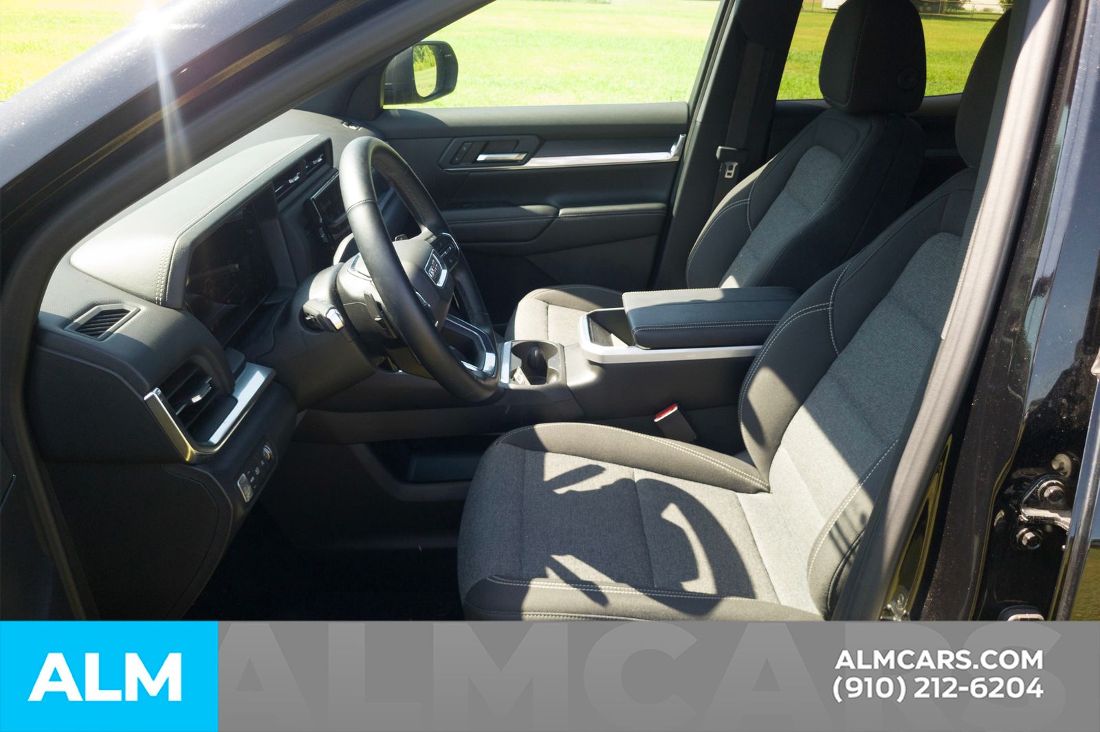 Used 2026 Ebony Twilight Metallic GMC Elevation image 7