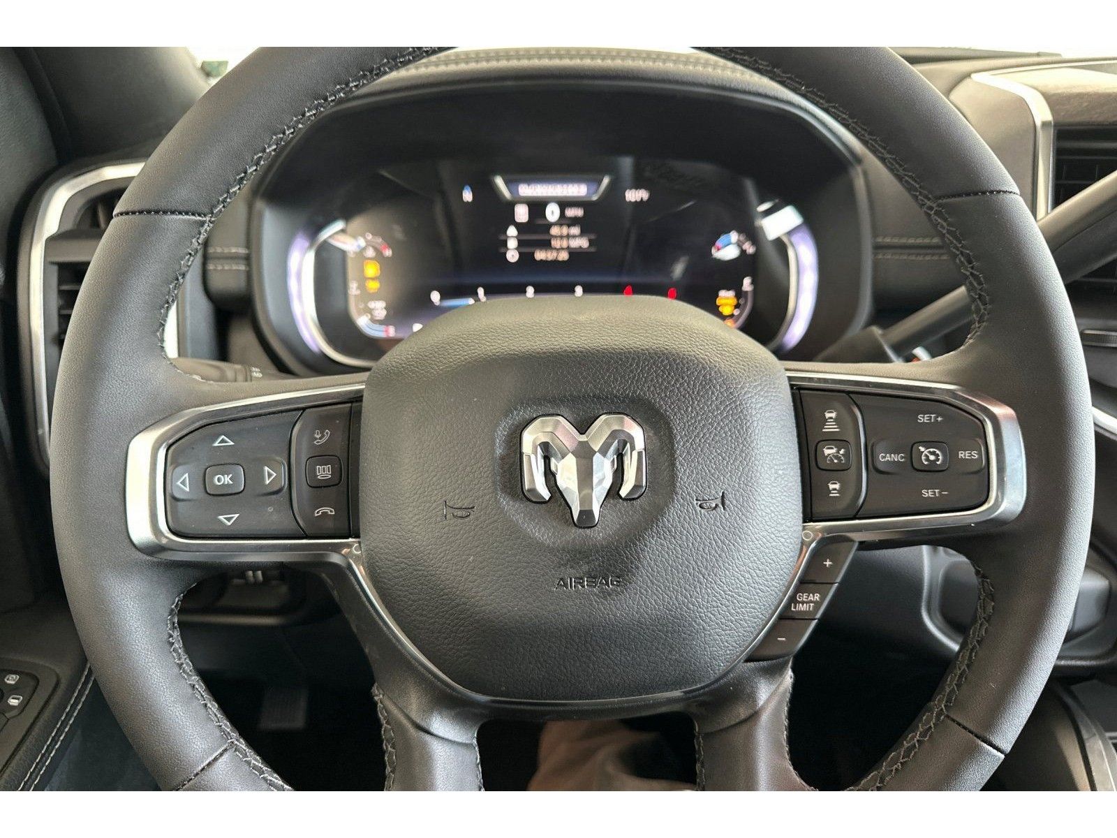2026 RAM 2500 Laramie - Photo 24