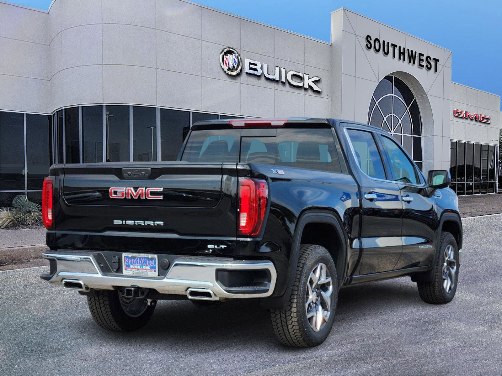 2025 GMC Sierra 1500 SLT 5