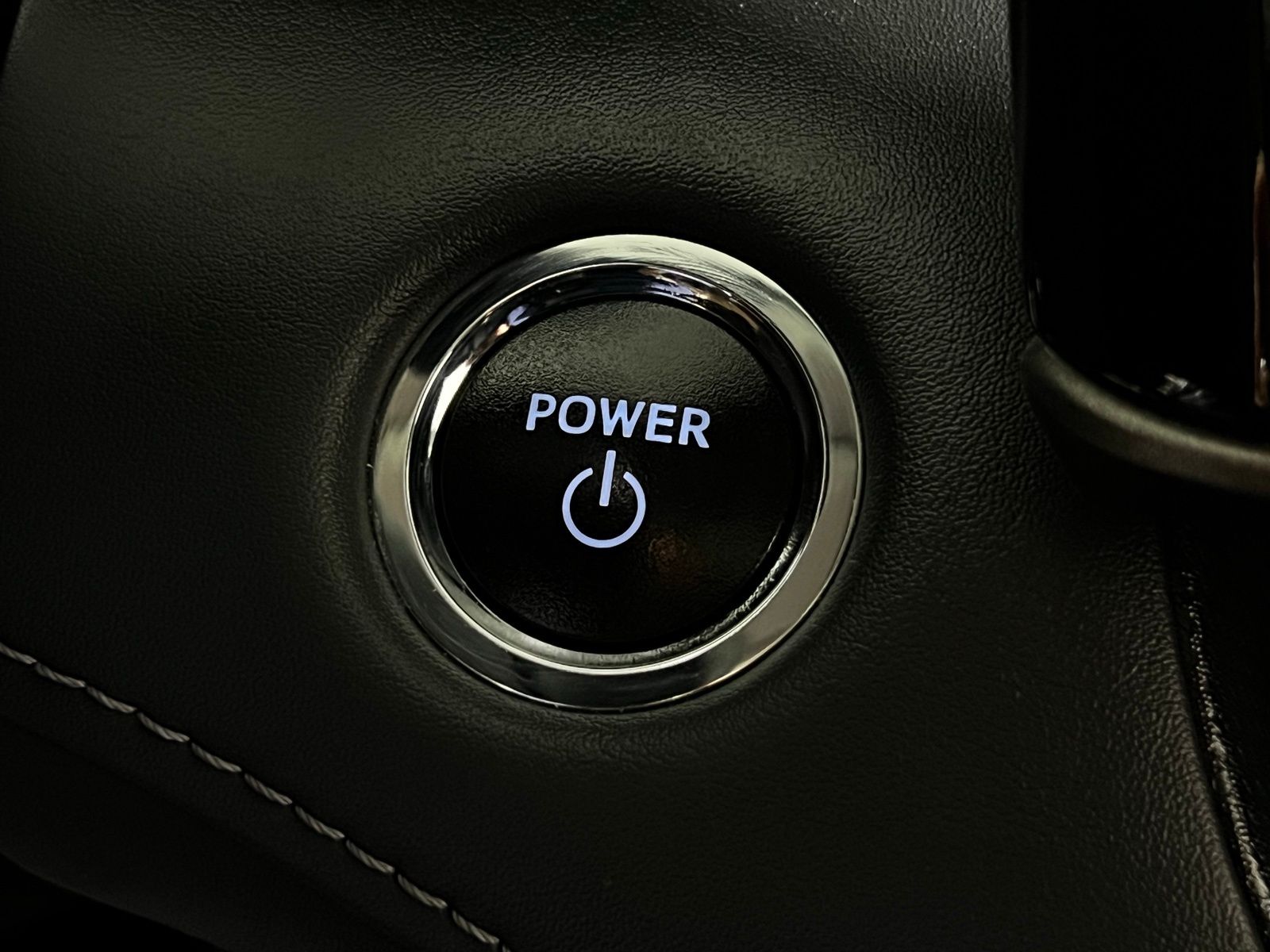 Thumbnail: 2023 Toyota Highlander - 19