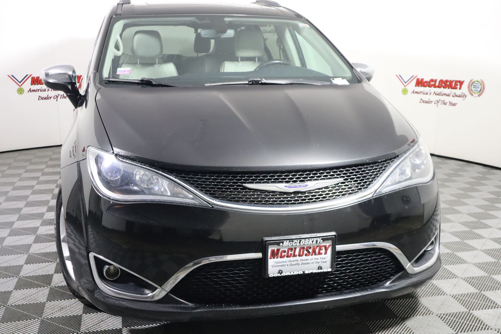2020 Chrysler Pacifica Limited photo