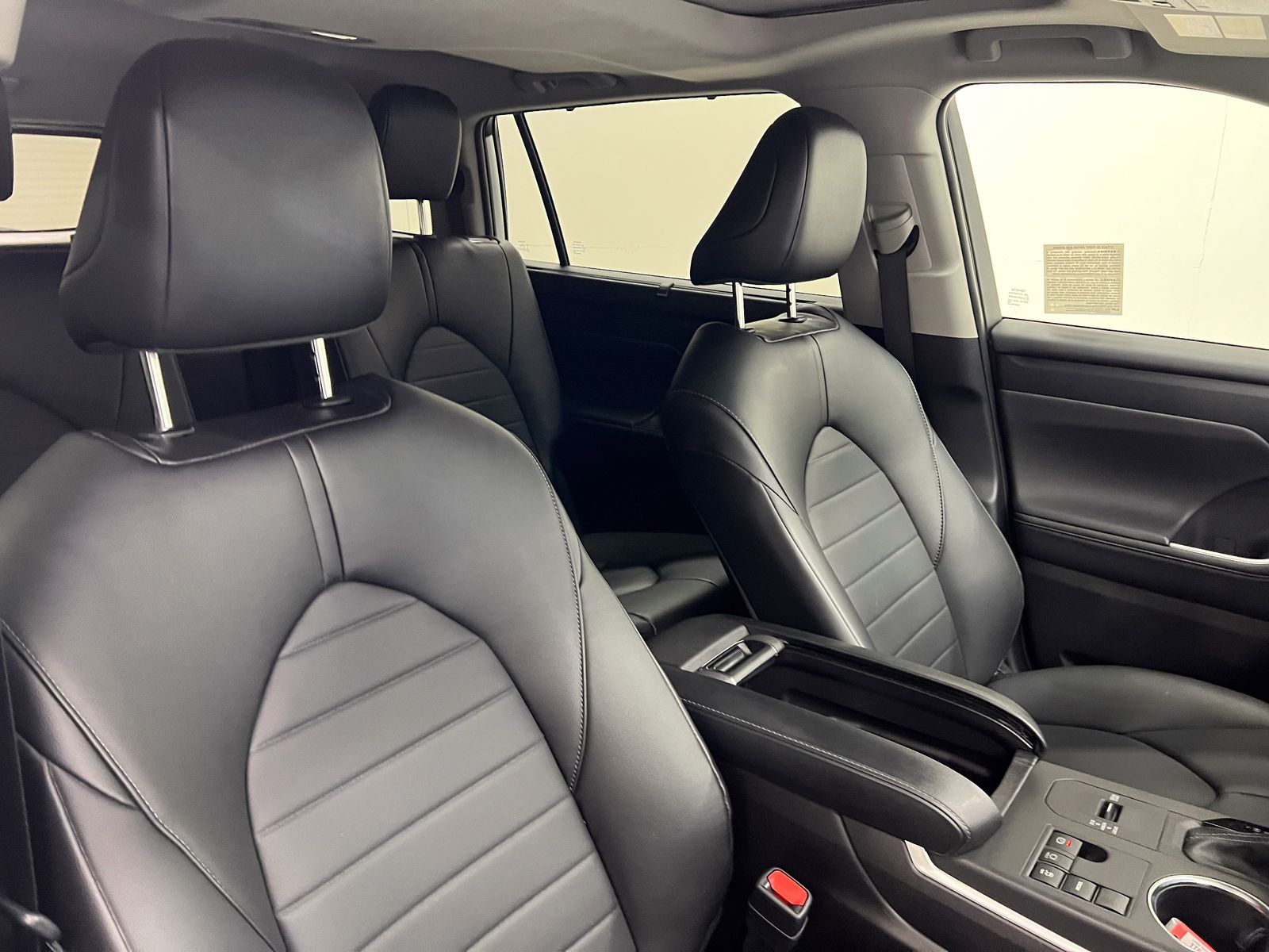used 2024 Toyota Highlander car, priced at $38,996