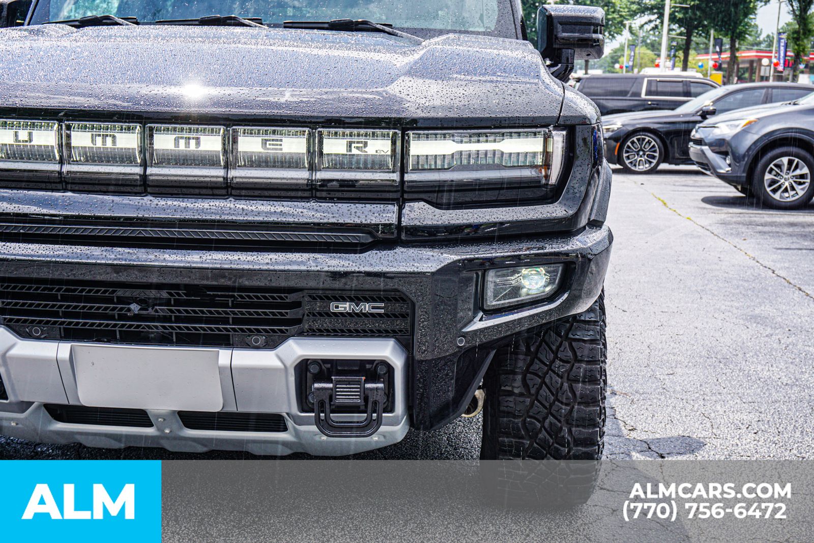 Used 2024 Black GMC 2X image 17