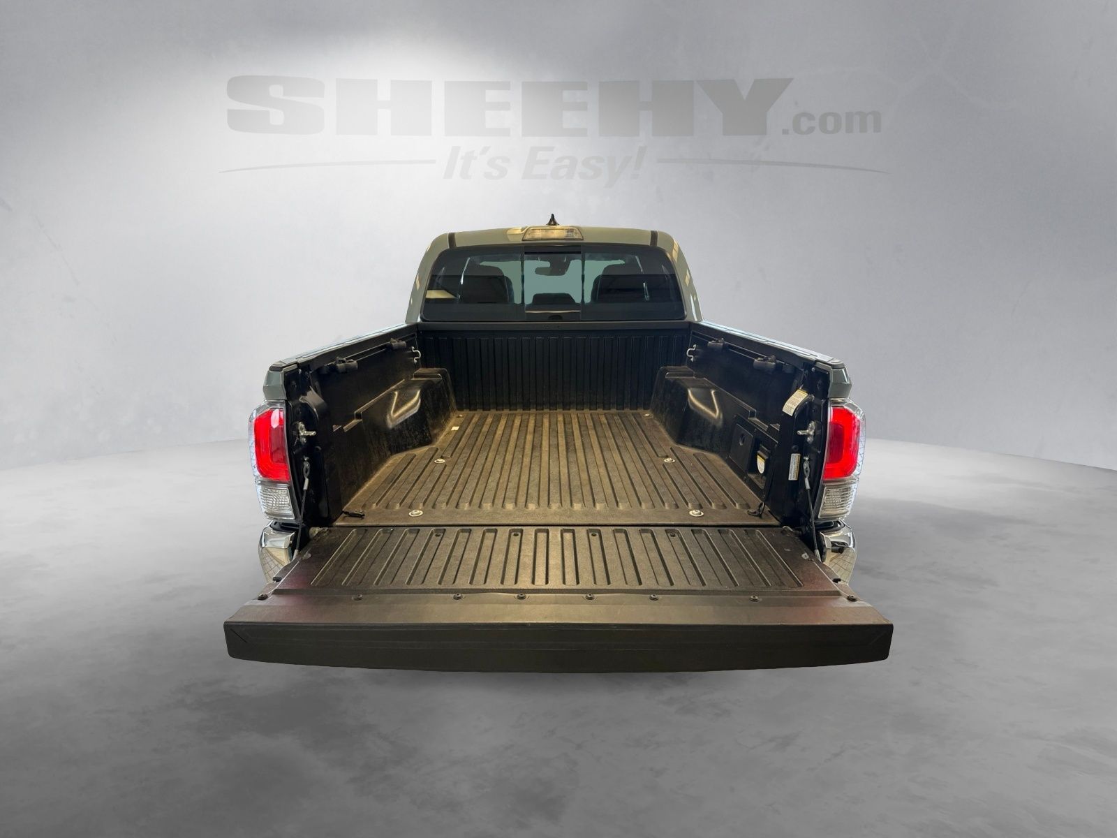 Used 2023 Lunar Rock Toyota TRD Off-Road image 22