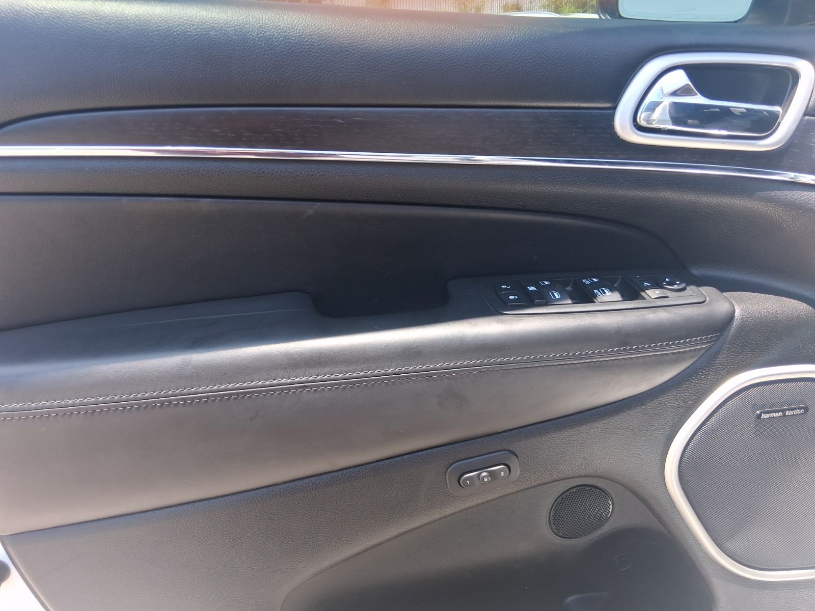 Used Car 2018 Jeep Grand Cherokee  Summit For Sale Under $20,000 In Austin, Texas