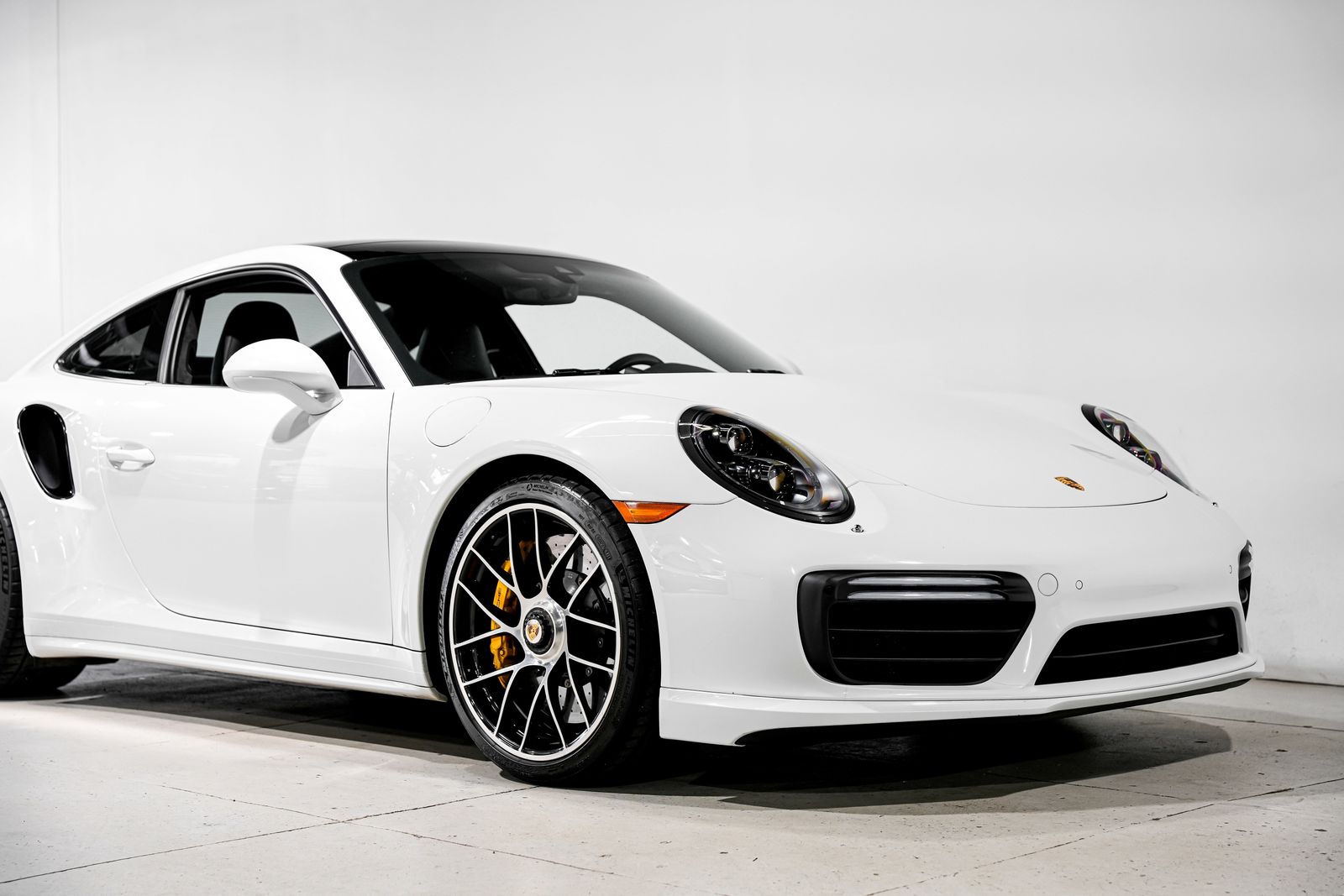 2018 Porsche 911 Turbo S — photo 45