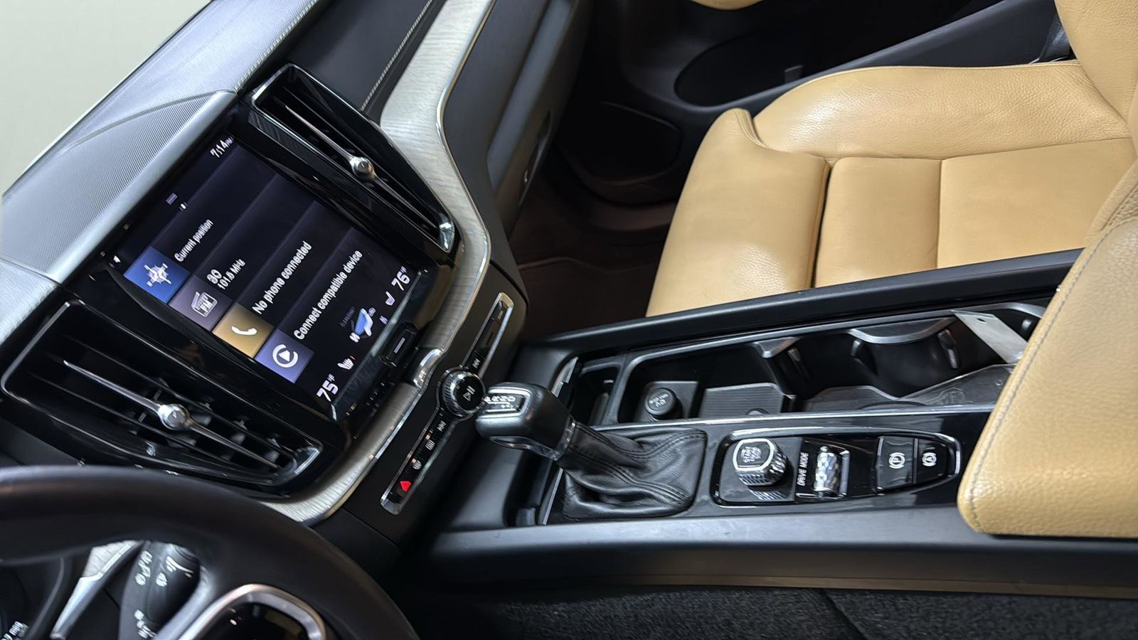 Used Car 2018 Volvo Xc60  T6 Inscription For Sale Under $20,000 In Austin, Texas