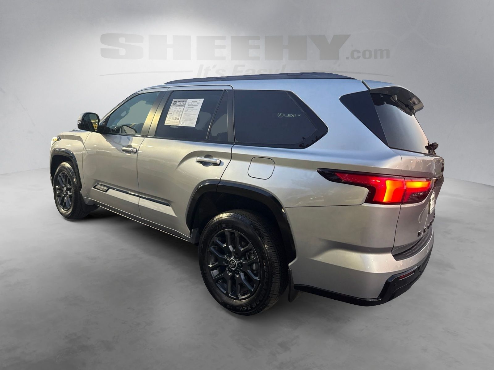 Used 2024 Silver Toyota Platinum image 13