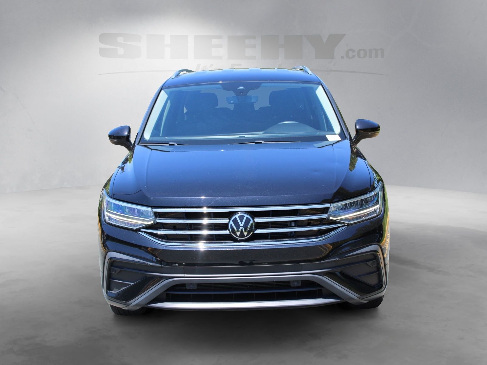 Used 2023 Black Volkswagen 2.0T SE image 15