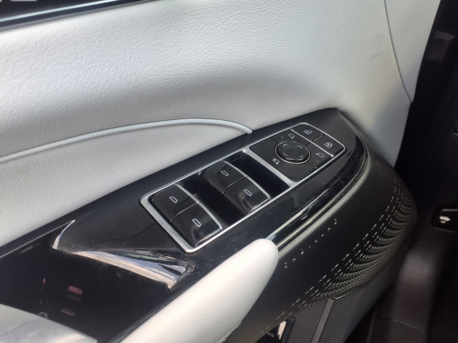 2024 Cadillac LYRIQ Luxury Black at Ultimate Motorsports