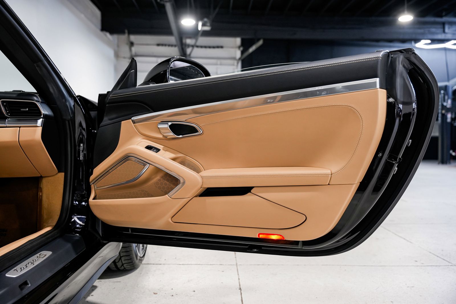 2014 Porsche 911 Targa 4S — photo 29