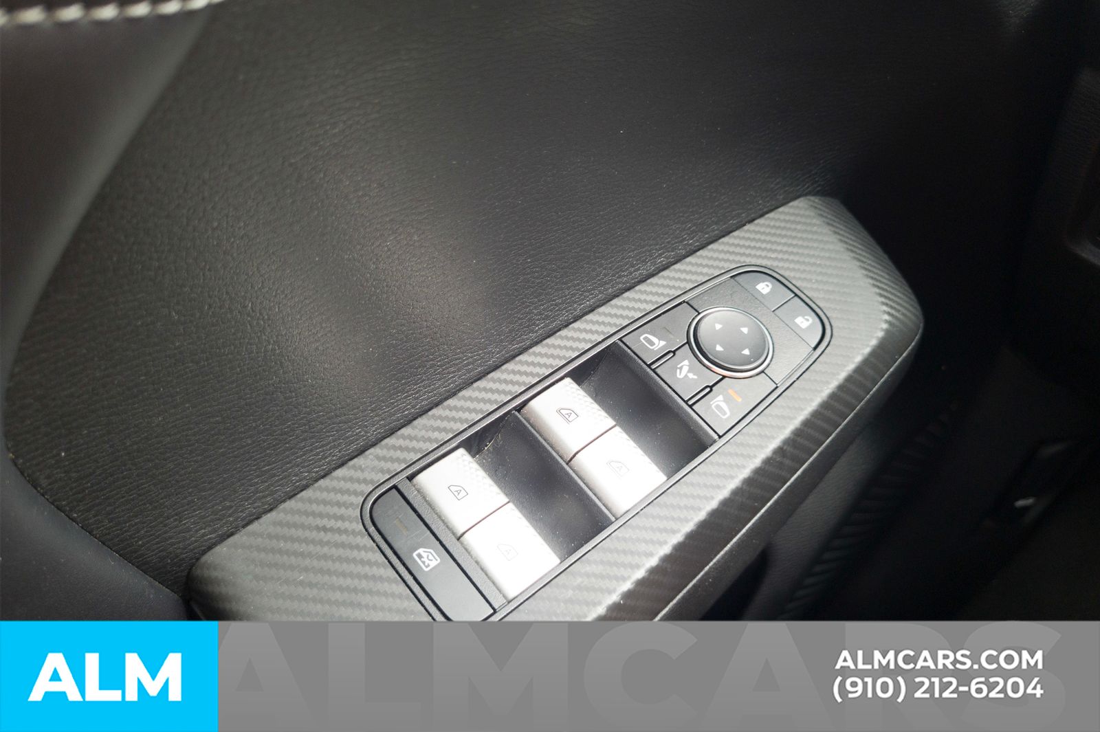 Used 2024 White Diamond Mitsubishi SE image 16