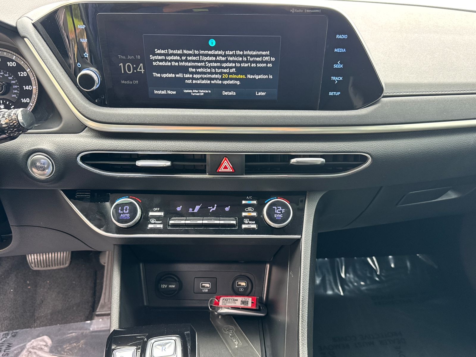 Used 2023 Silver Hyundai SEL image 27