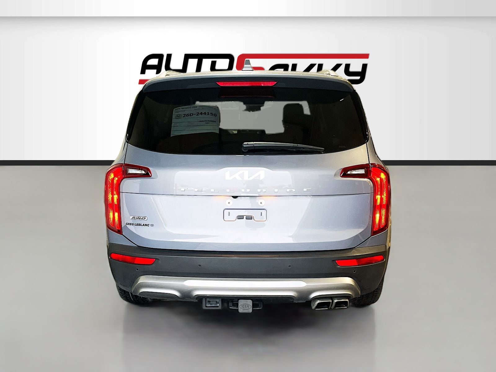 Used 2022 Silver Kia S image 6