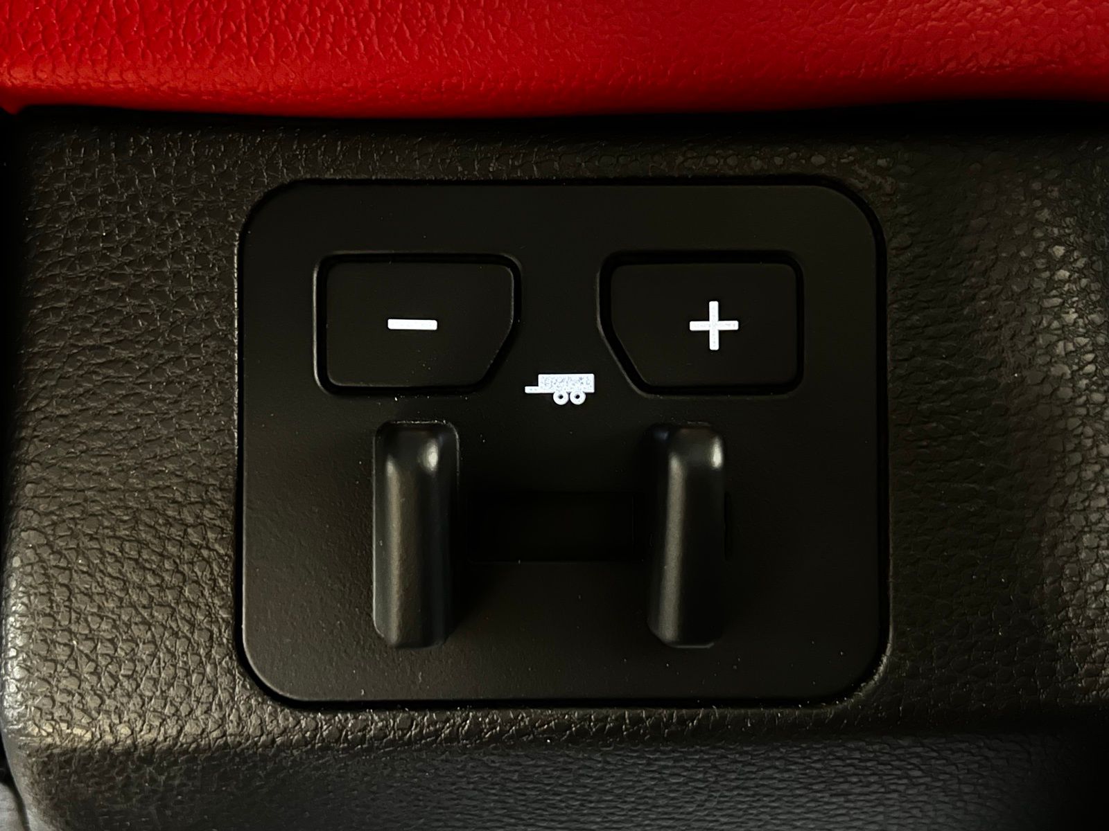 Thumbnail: 2025 Toyota Sequoia - 23