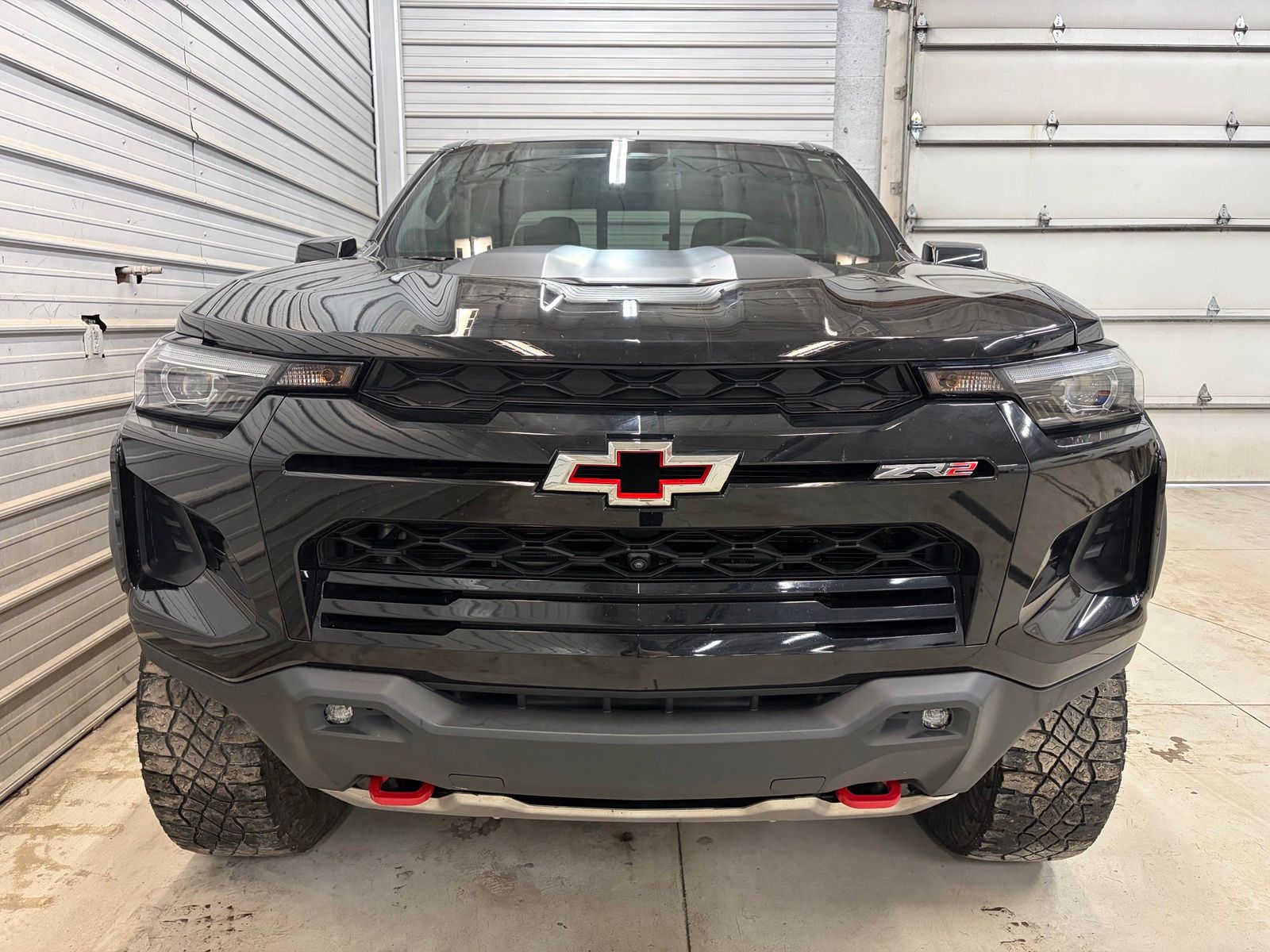 Photo 2 of 2023 Chevrolet Colorado ZR2