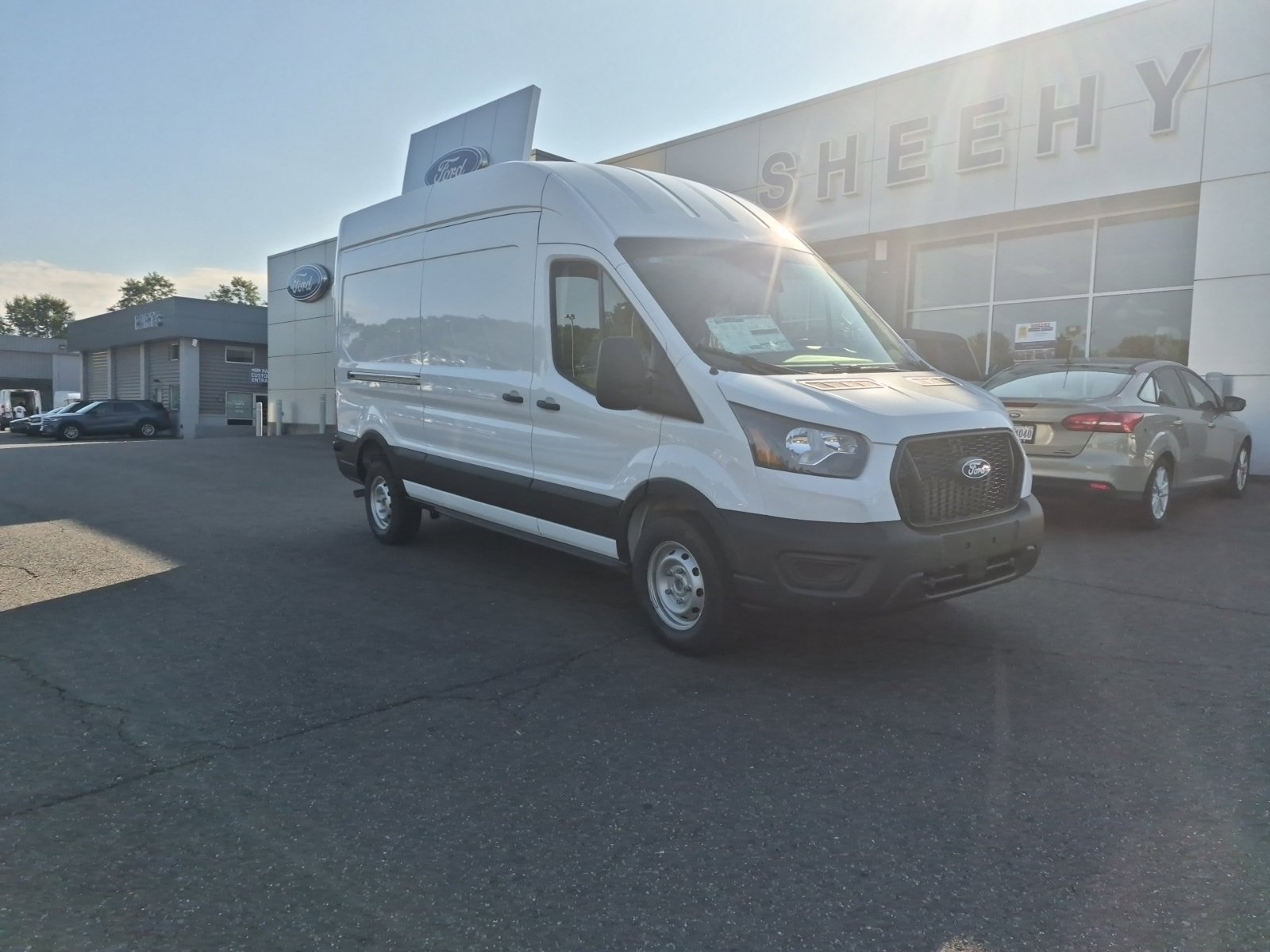 2027 Ford Transit-250 Base
