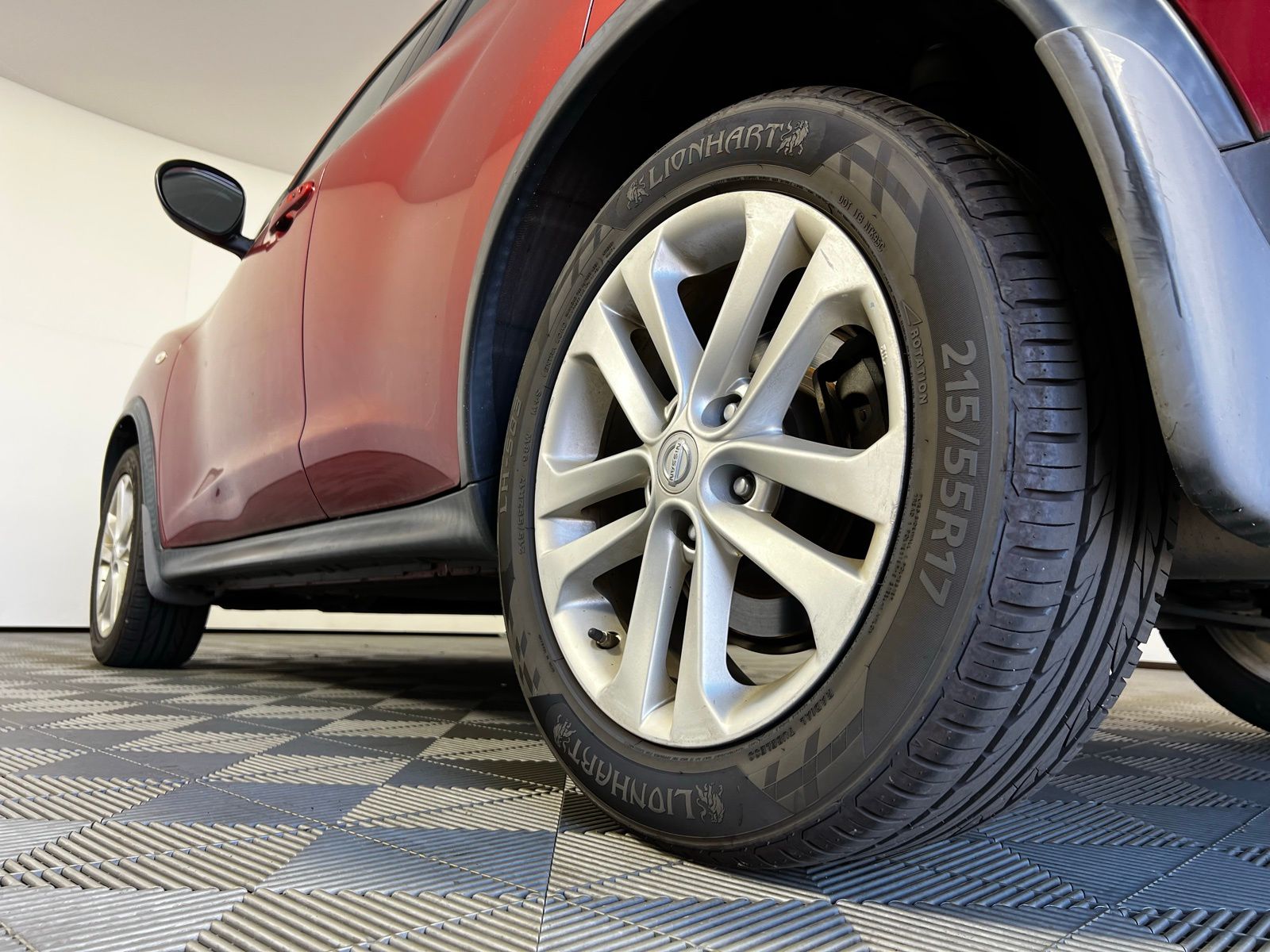 Thumbnail: 2012 Nissan Juke - 9