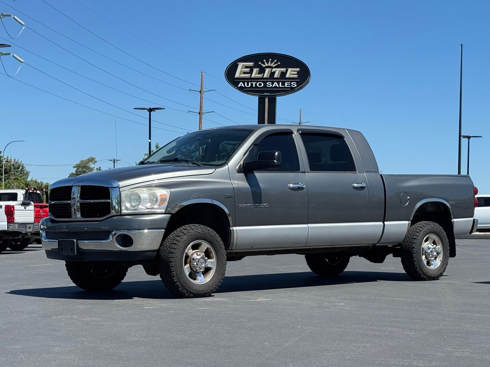 Mineral Gray Metallic 2007 Dodge RAM 1500 SLT Mega Cab 4WD Pickup Truck Four-Wheel Drive 5-Speed Automatic