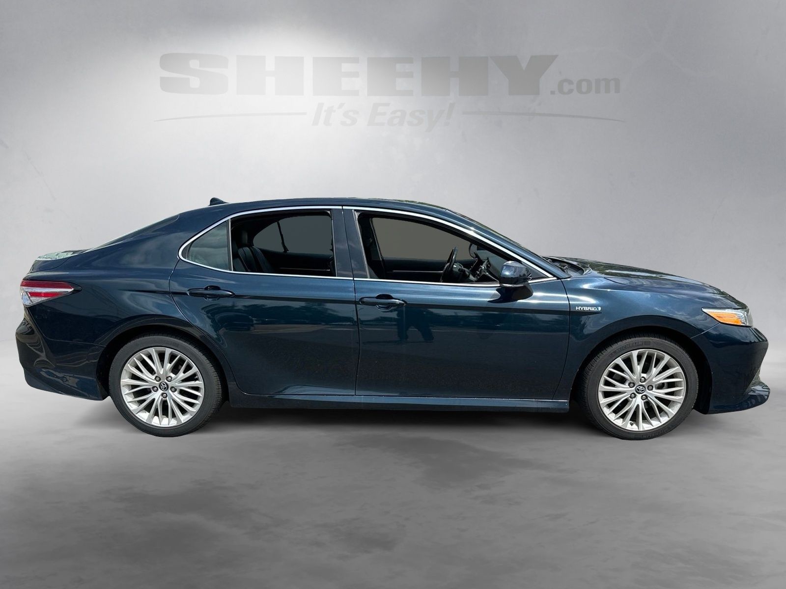 Used 2019 Blue Toyota XLE image 10