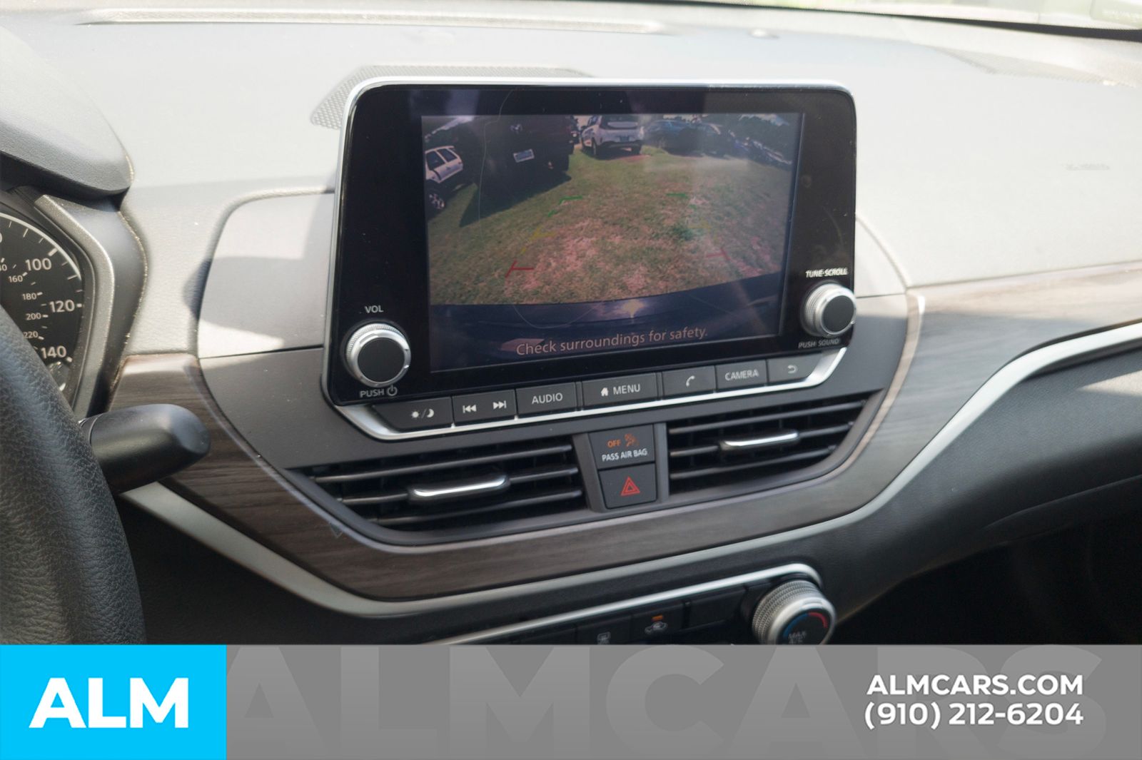 Used 2024 Super Black Nissan 2.5 SV image 8
