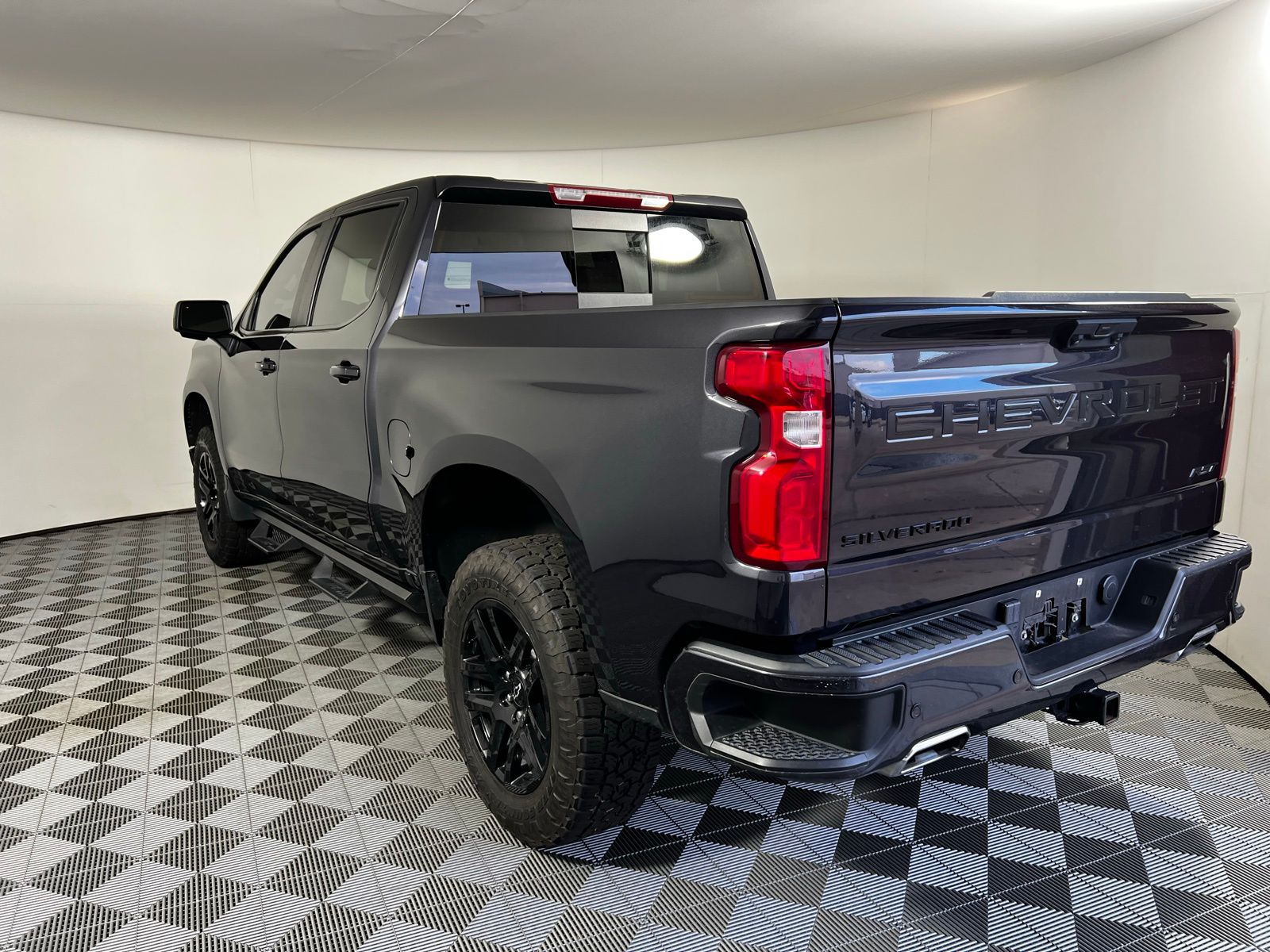 Thumbnail: 2023 Chevrolet Silverado 1500 - 6