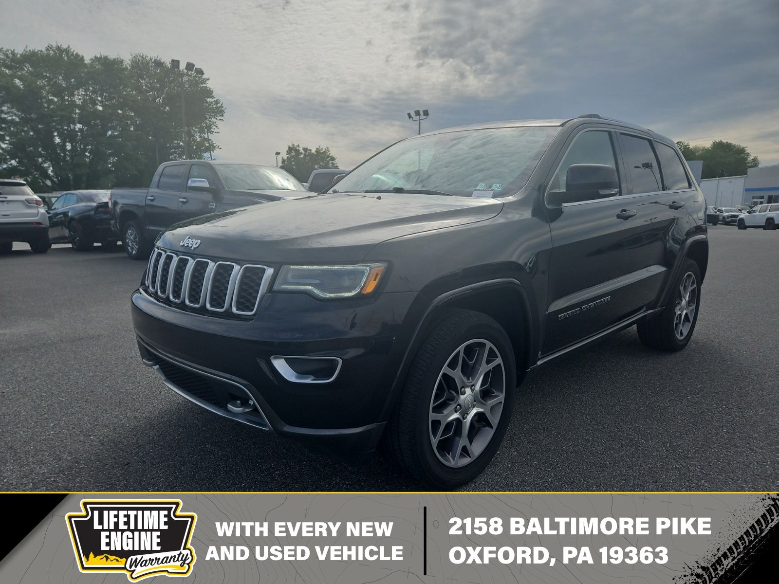 Diamond Black Crystal Pearlcoat 2018 Jeep Grand Cherokee Limited 4WD SUV / Crossover Four-Wheel Drive 8-Speed Automatic