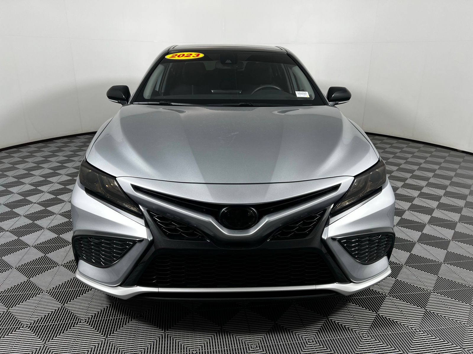 2023 Toyota Camry XSE 2
