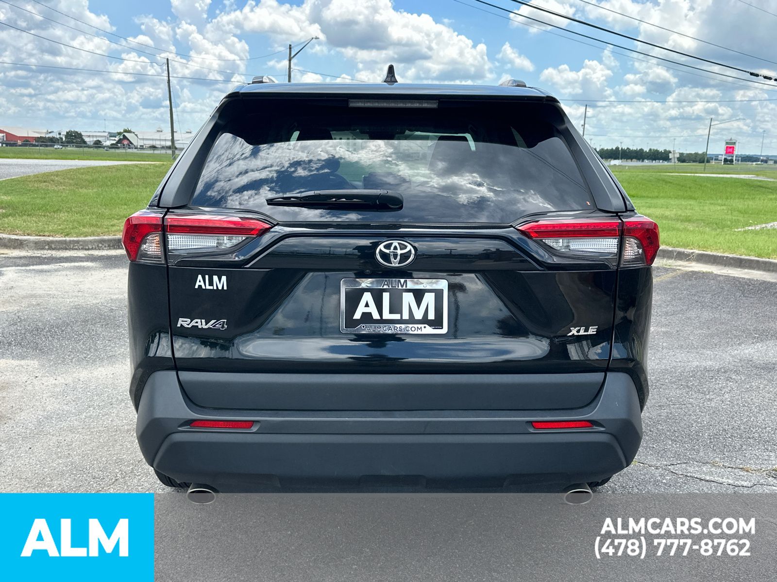 Used 2023 Black Toyota XLE image 6