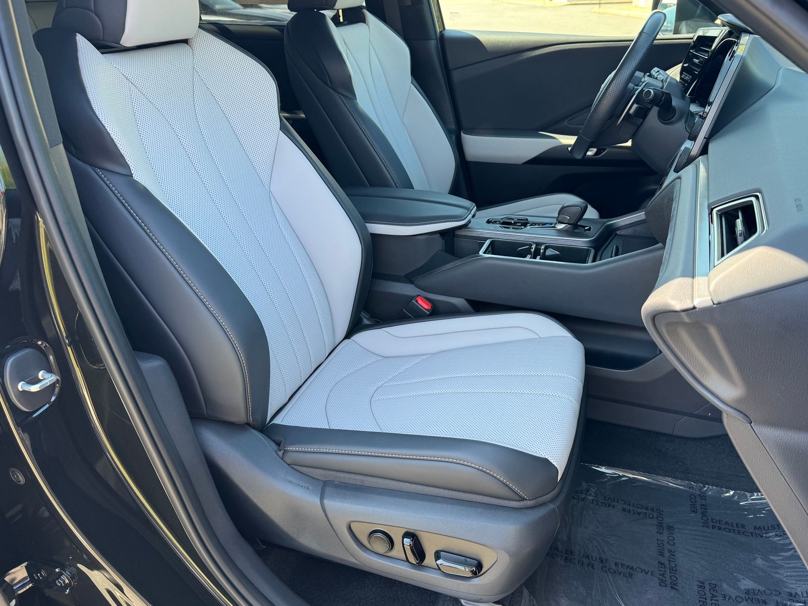 Used 2025 Black Lexus 500h F SPORT Premium image 30