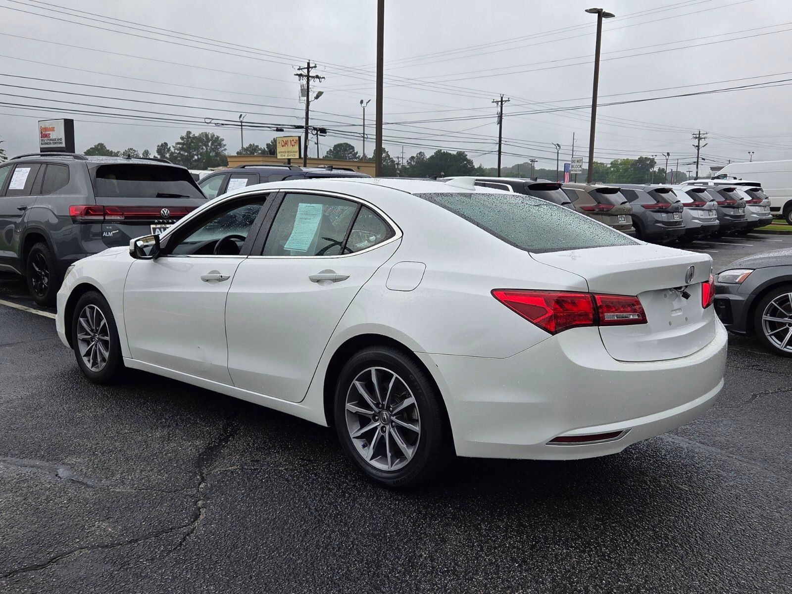 Used 2019 White Acura 2.4L image 9