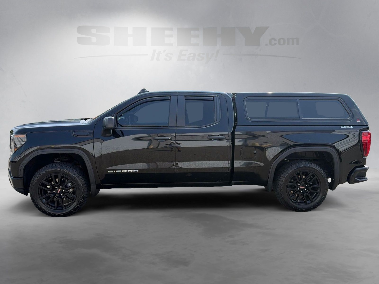 Used 2024 Onyx Black GMC Pro image 15