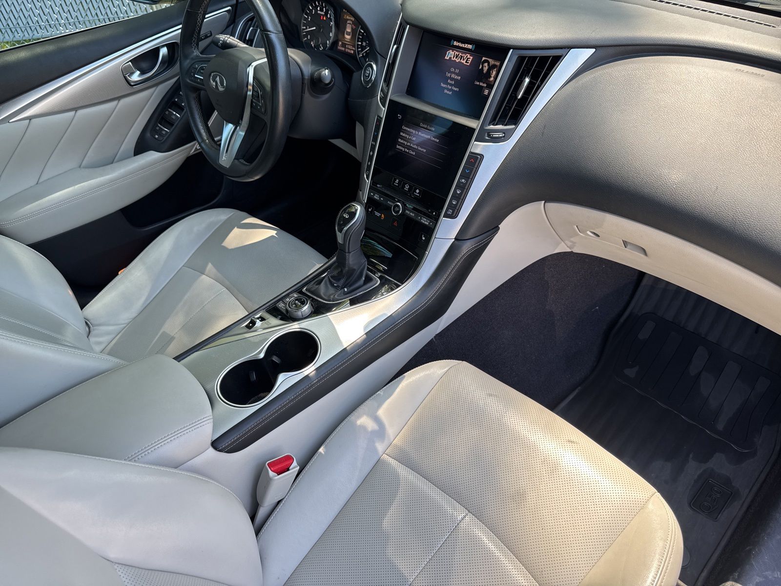 Used 2022 Grand Blue INFINITI LUXE image 34