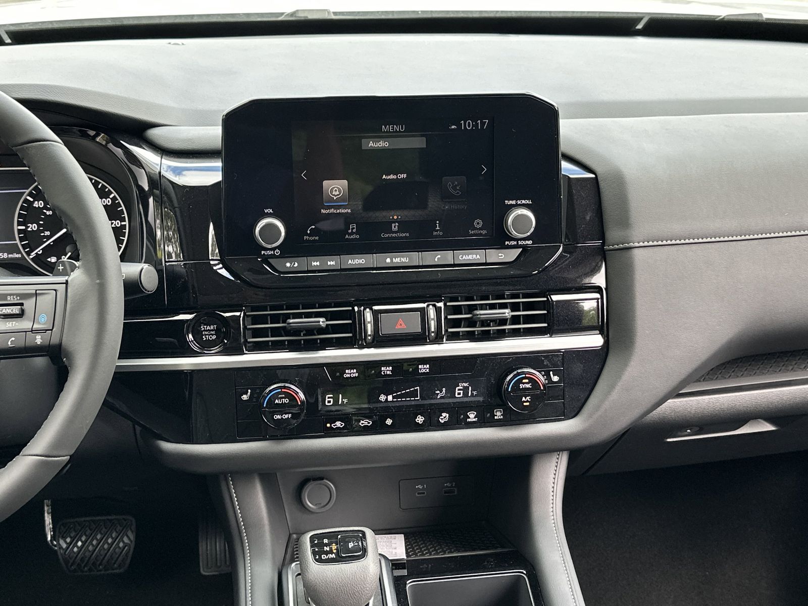 2025 Nissan Pathfinder SV photo 3