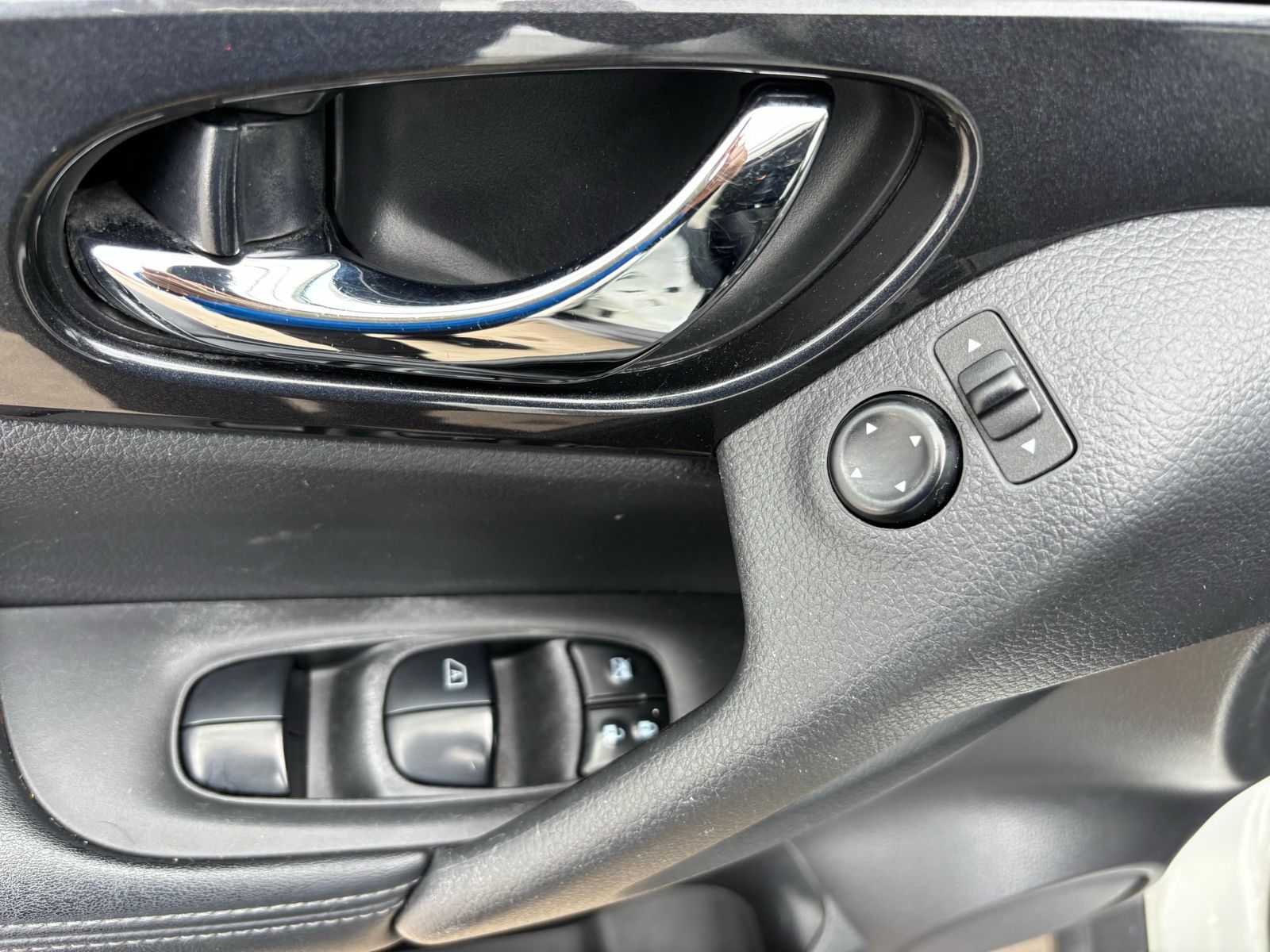 Used Car 2020 Nissan Rogue  Sv For Sale Under $20,000 In Austin, Texas