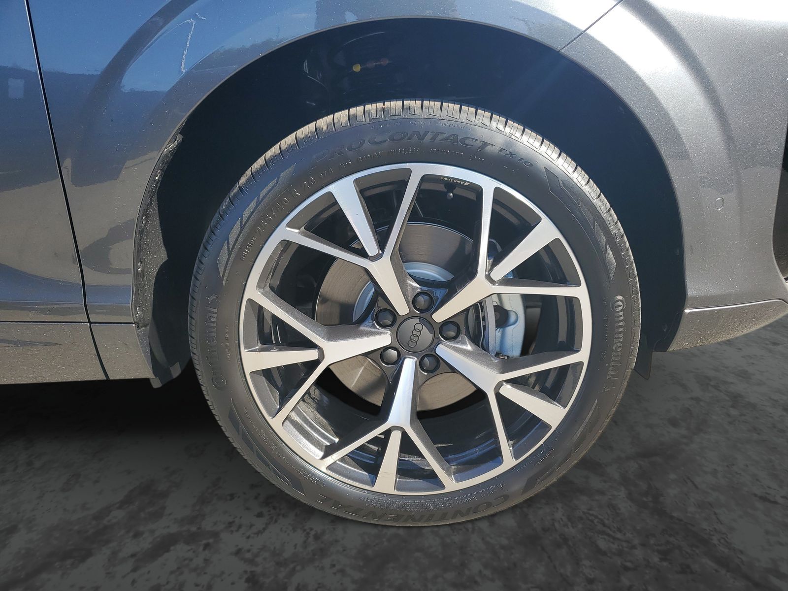 Vehicle photo