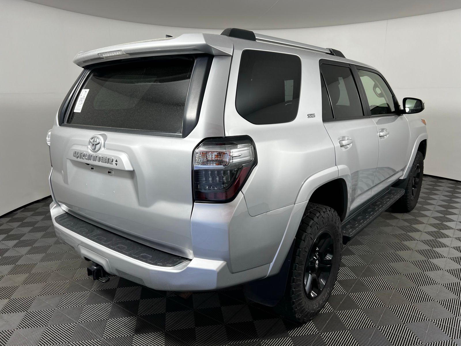Thumbnail: 2021 Toyota 4Runner - 5
