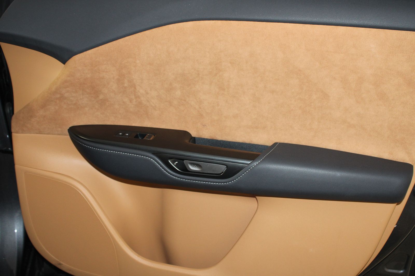 Used 2023 Gray Lexus 450e Luxury image 21