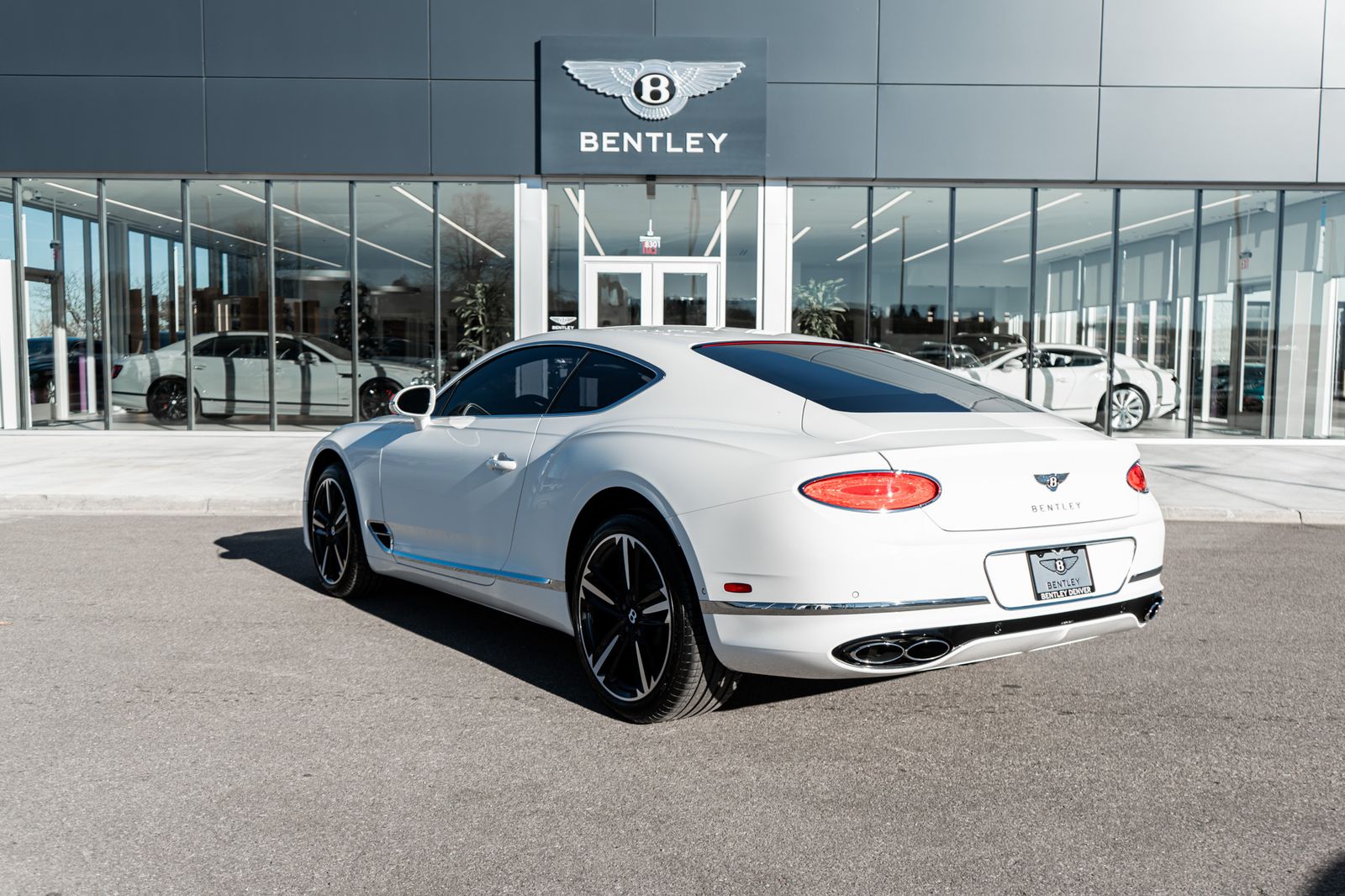 2023 Bentley Continental GT V8 photo 3