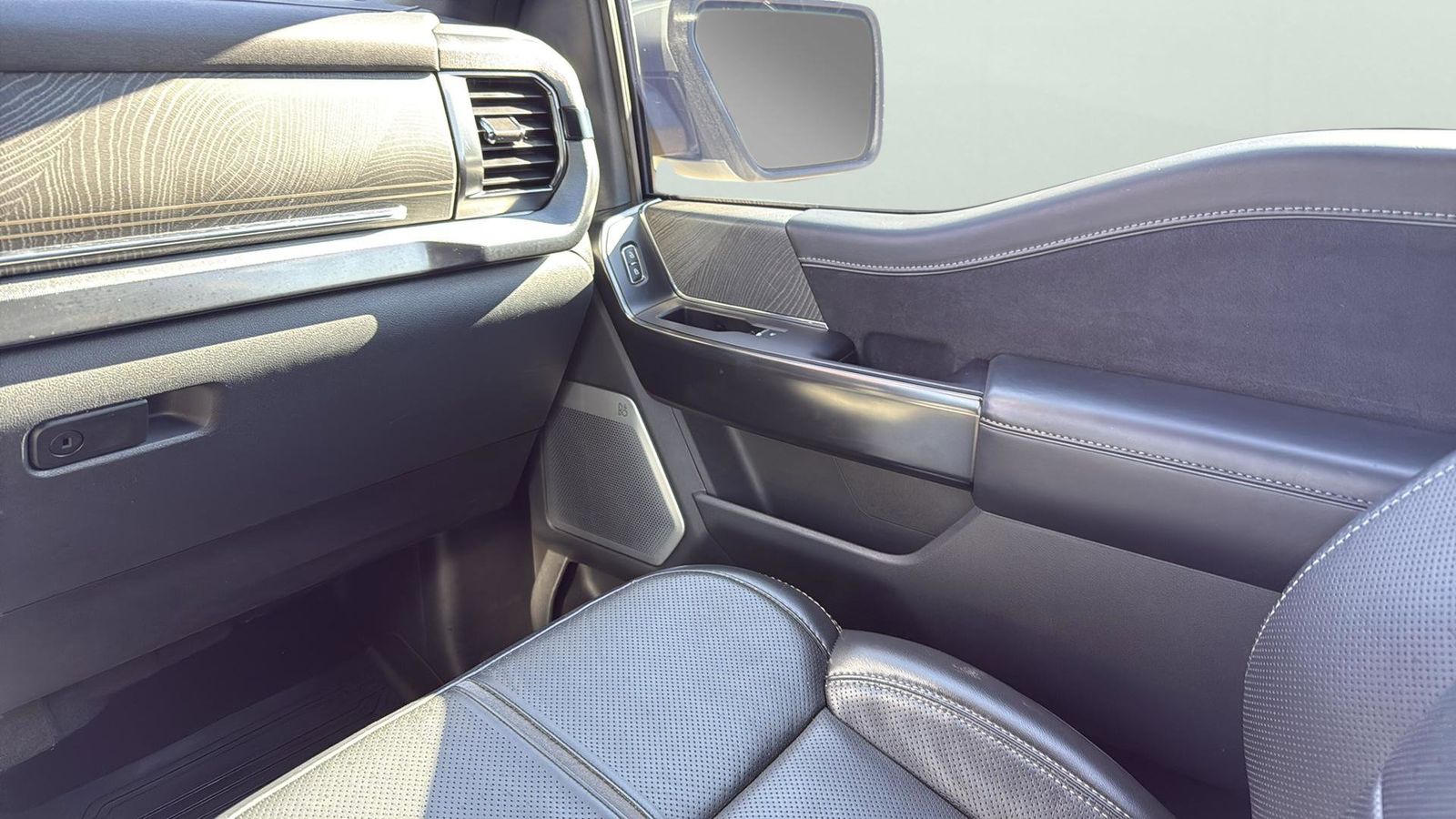 Used Car 2022 Ford F-150  Platinum For Sale Under $50,000 In Austin, Texas