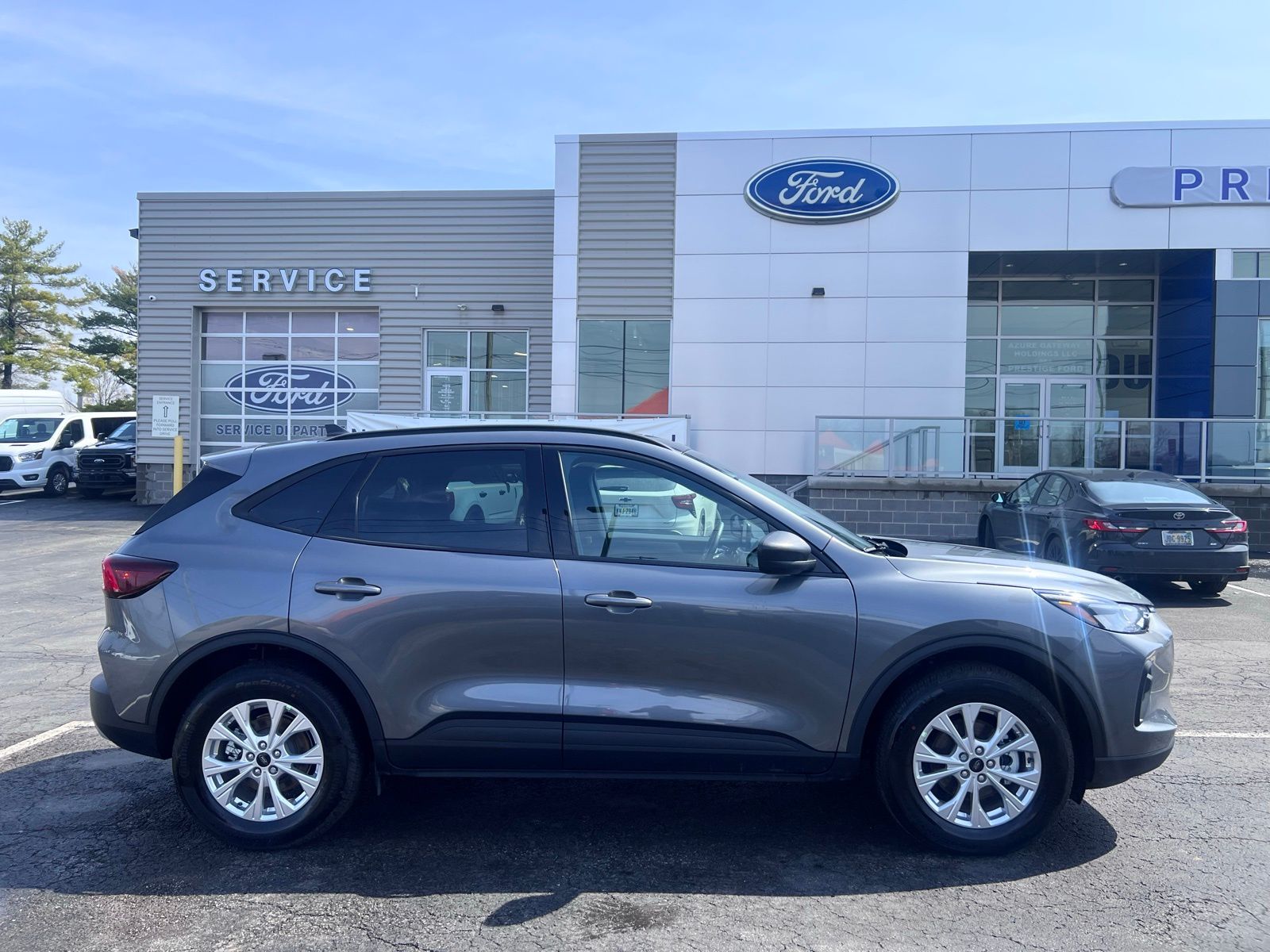 View vehicle photo 6