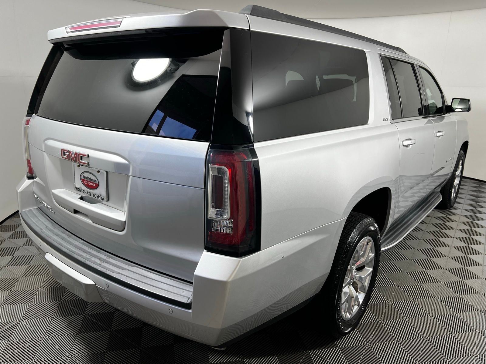 Thumbnail: 2016 GMC Yukon XL - 5