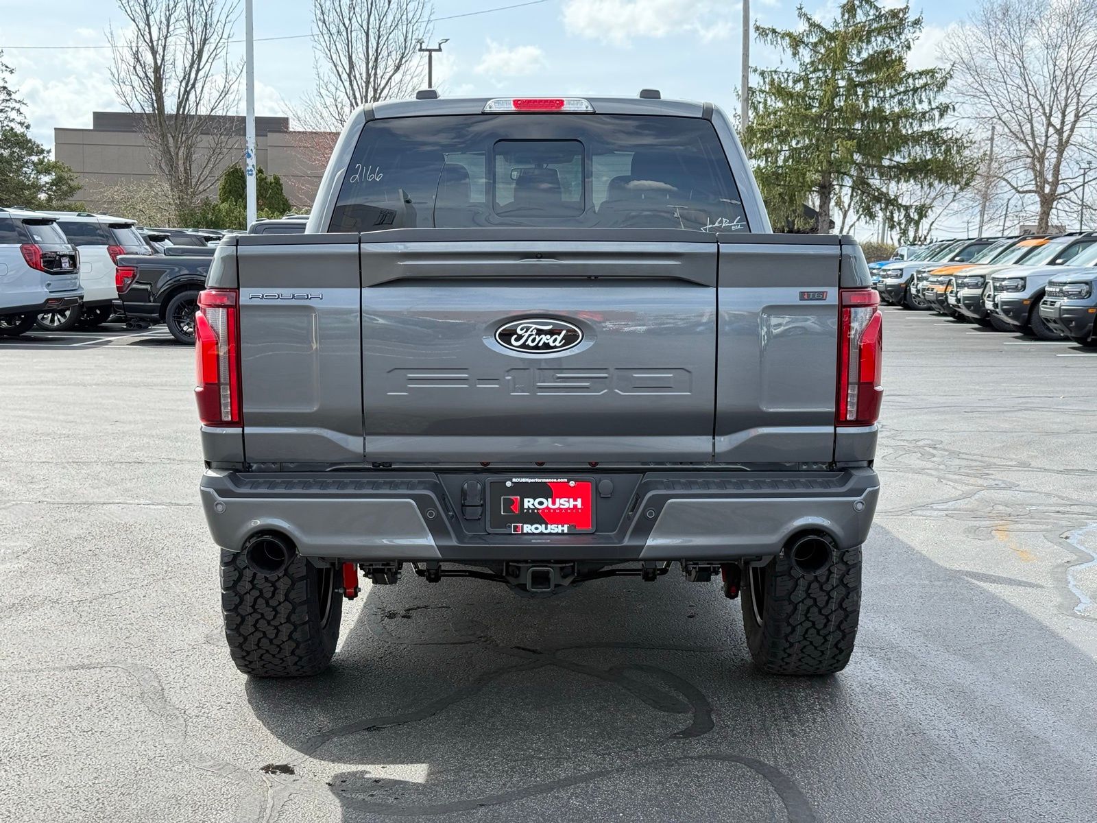 View vehicle photo 5