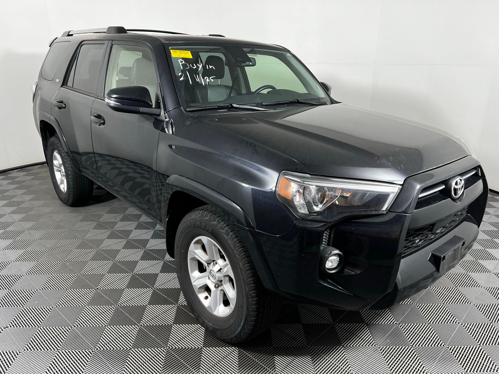 2023 Toyota 4Runner SR5 3