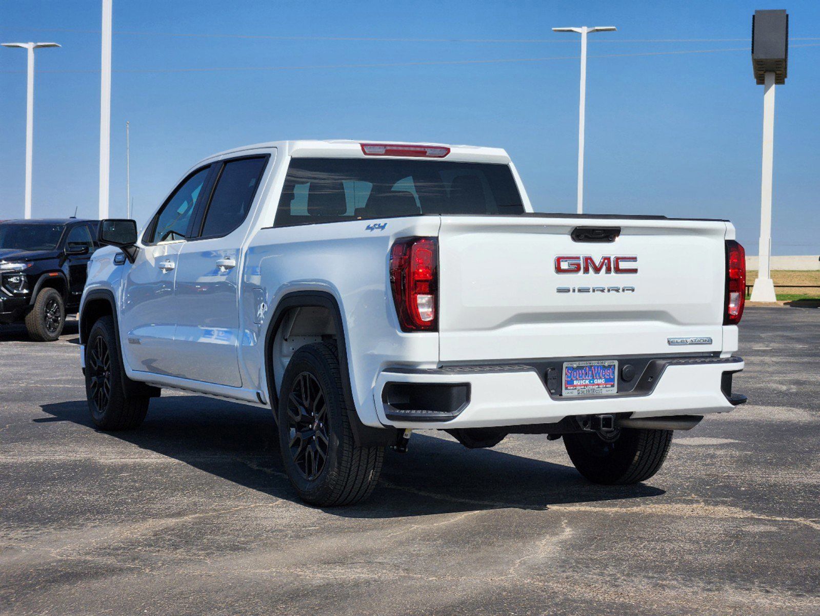 2025 GMC Sierra 1500 Elevation 4