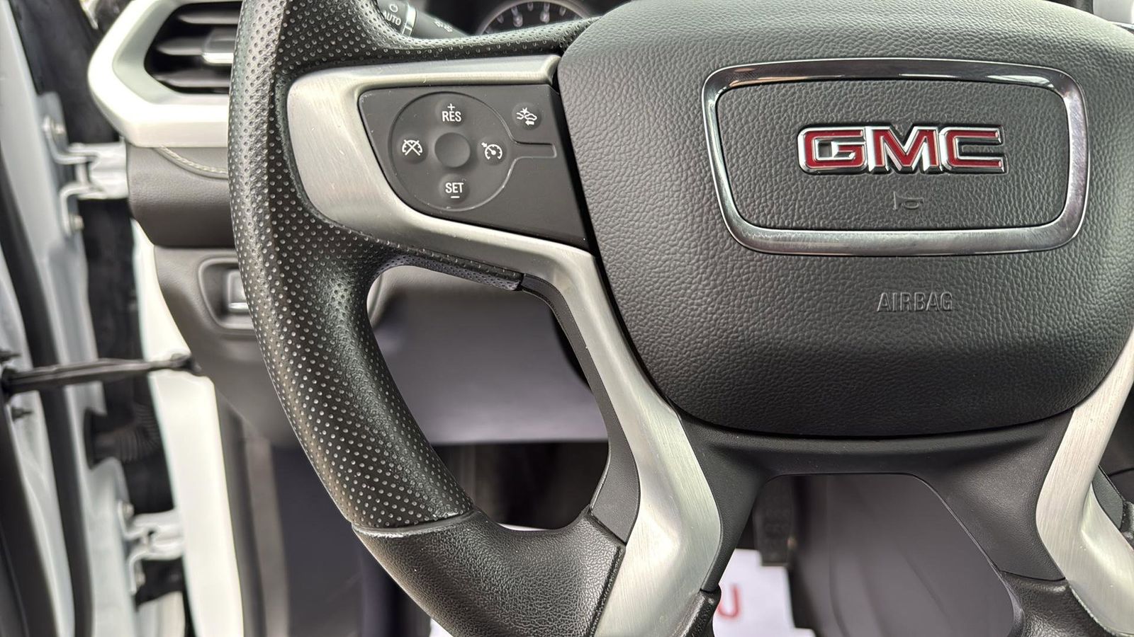 Used Car 2023 Gmc Acadia  Sle For Sale Under $25,000 In Austin, Texas